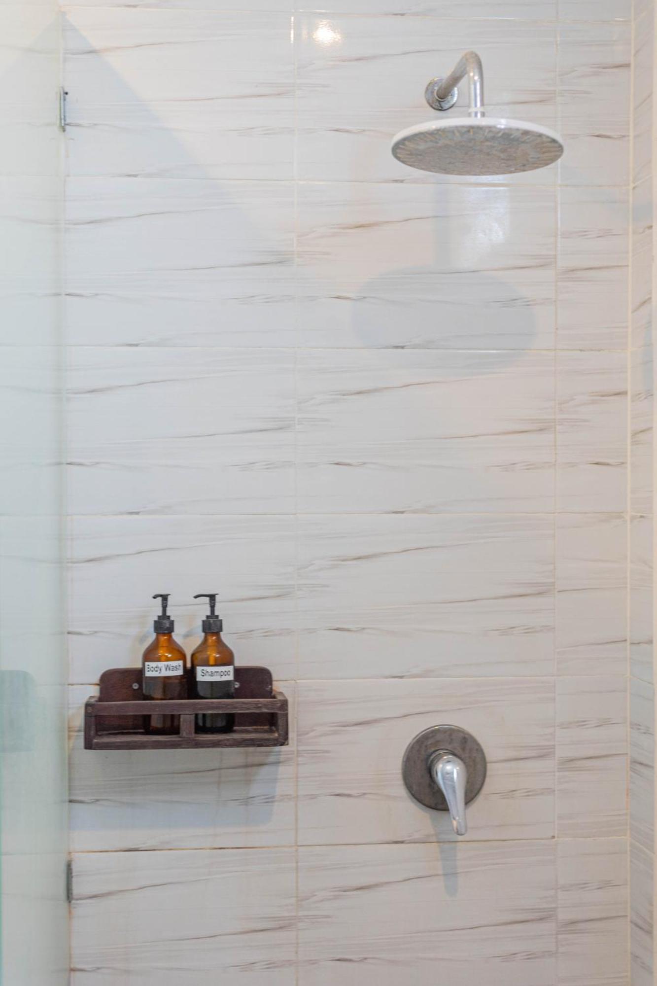 Frangipani House And Spa By Ecommerceloka Canggu Екстериор снимка