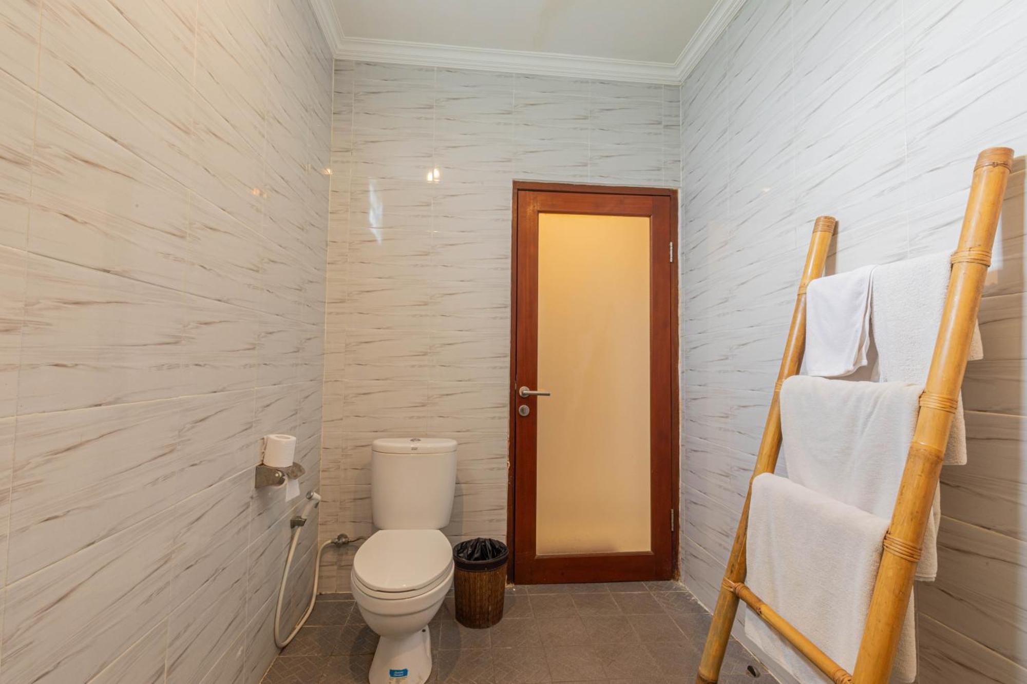 Frangipani House And Spa By Ecommerceloka Canggu Екстериор снимка